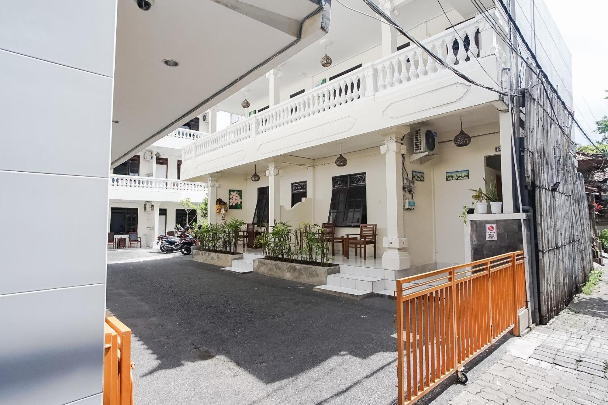 City Garden Bali Dwipa Hotel, Kuta Kuta Lombok Exterior foto
