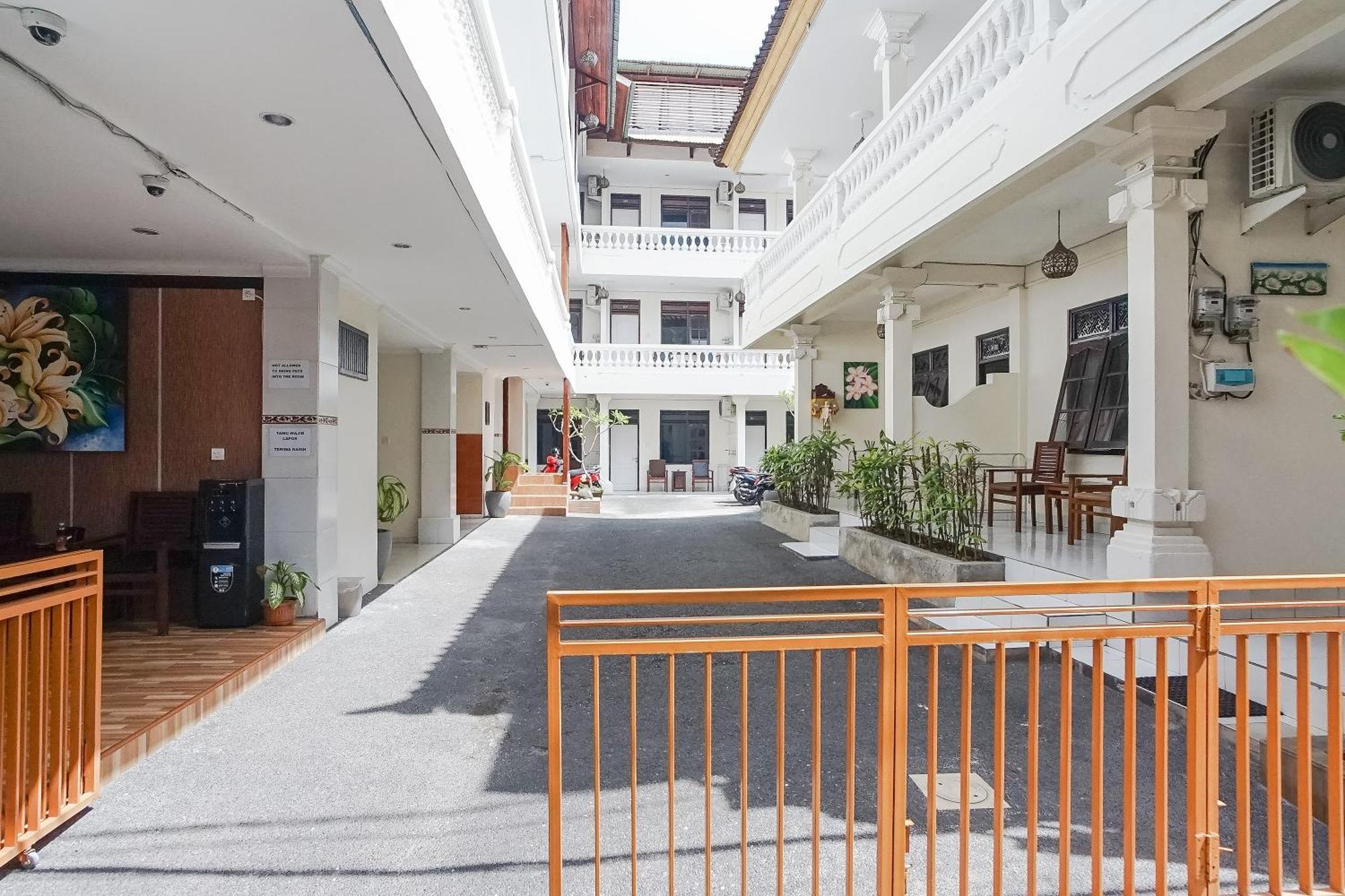 City Garden Bali Dwipa Hotel, Kuta Kuta Lombok Exterior foto